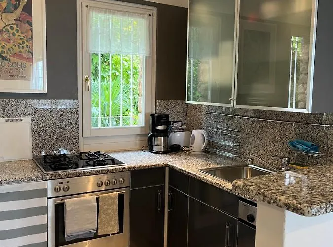 La Siesta - Vista アパート